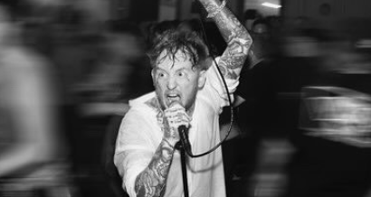 Rádio Cidade Notícias Sex Pistols retorna aos palcos novo vocalista